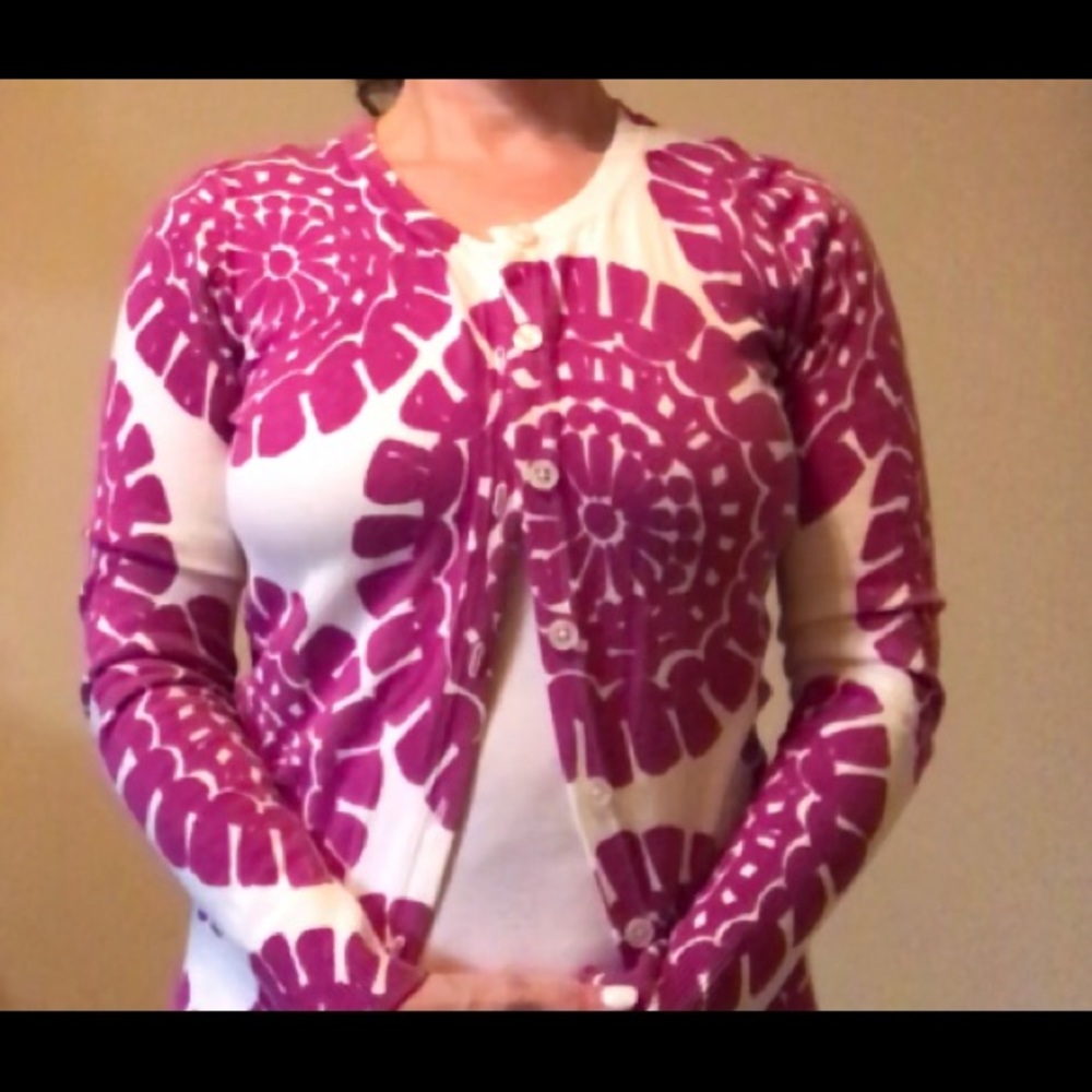 Merona cardigan size XS. Fits like size S.
